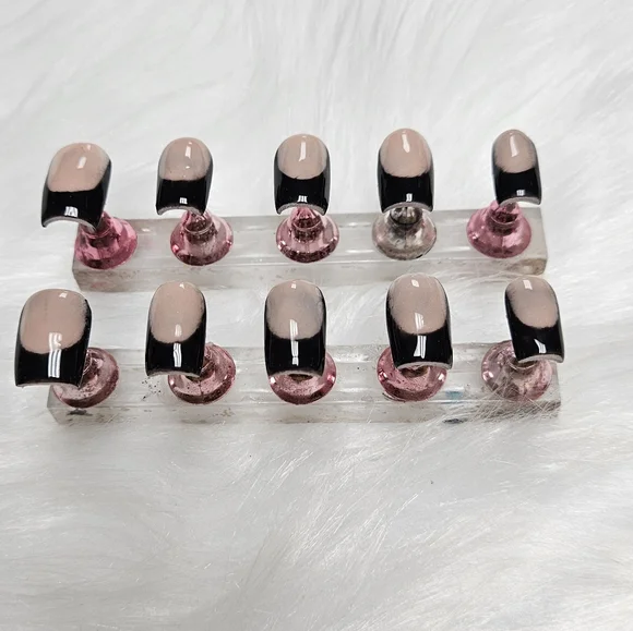 Acrylic press on nails - Picture 6 of 7